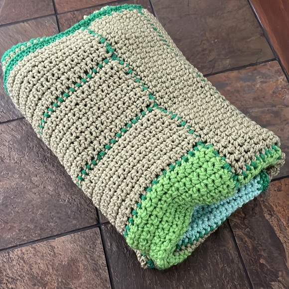 “Cactus” Multi-Green Colors-throw- handmade by JulzyRaye- OS - Picture 6 of 10